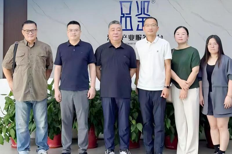 文章附图